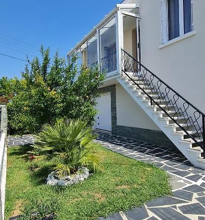 Belle Maison Avec Jardin Rdc T3 De 70M2 Vacances Ou Cure Thermale Rochefort Dış mekan fotoğraf