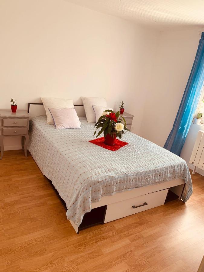 Belle Maison Avec Jardin Rdc T3 De 70M2 Vacances Ou Cure Thermale Rochefort Dış mekan fotoğraf
