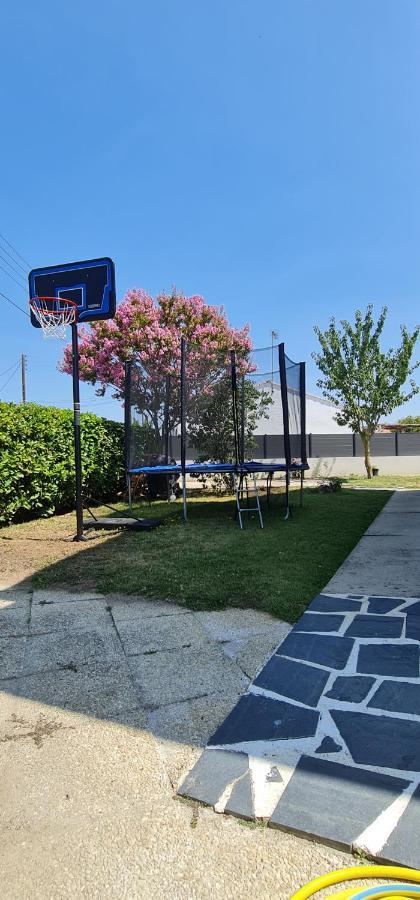 Belle Maison Avec Jardin Rdc T3 De 70M2 Vacances Ou Cure Thermale Rochefort Dış mekan fotoğraf