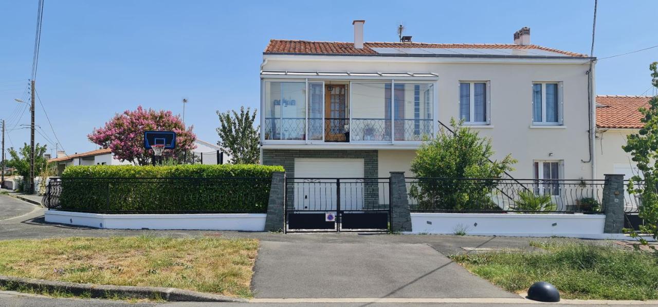 Belle Maison Avec Jardin Rdc T3 De 70M2 Vacances Ou Cure Thermale Rochefort Dış mekan fotoğraf